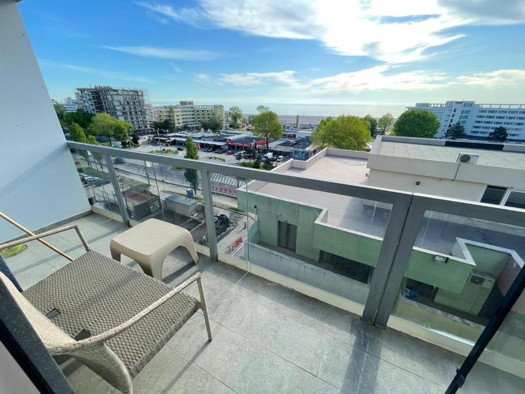 Sea View Apartament Lägenhet Mamaia Exteriör bild